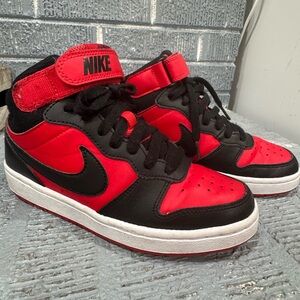 Size 4Y / Nike Court Borough Mid 2 for Boys